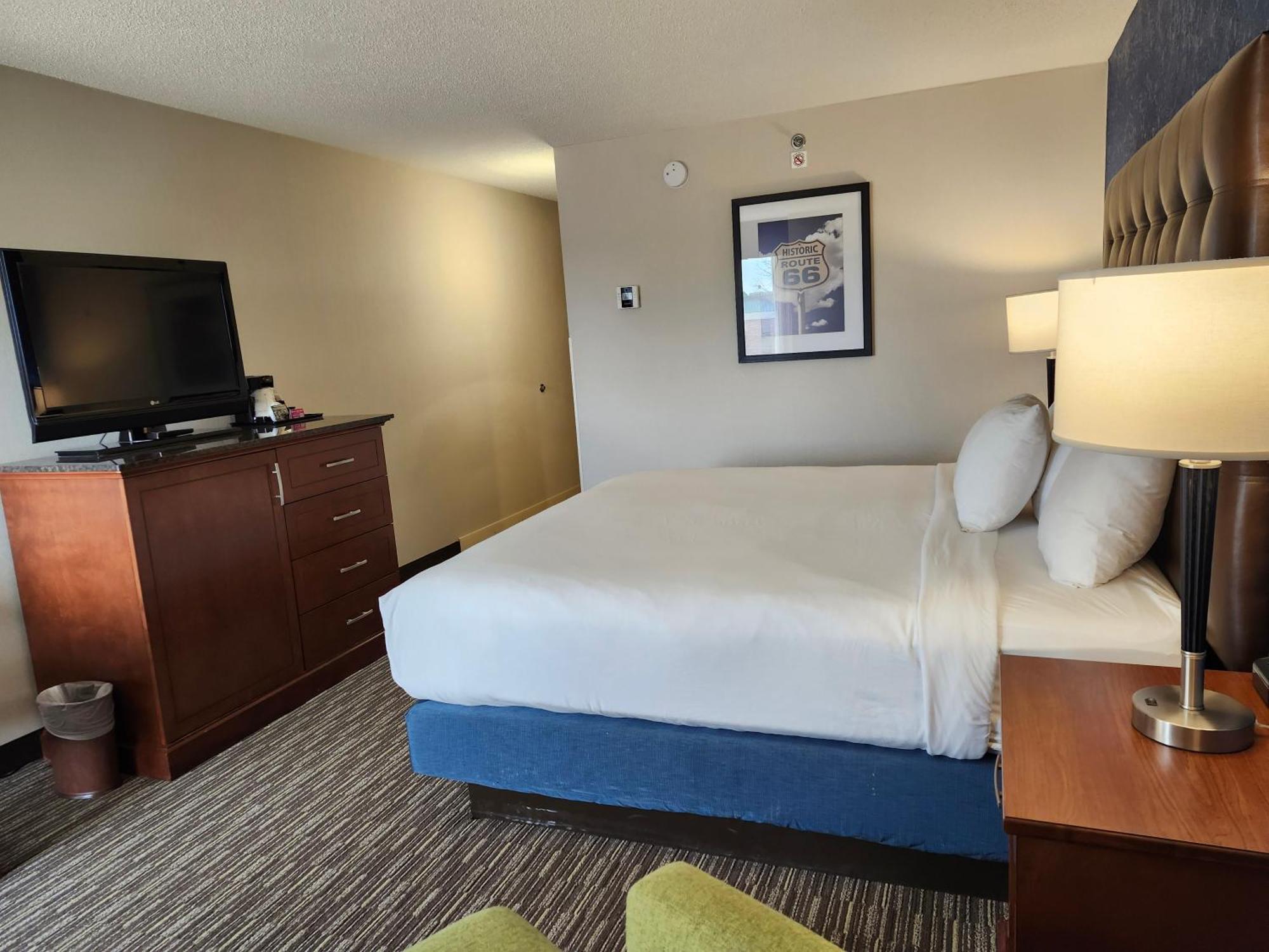Heritage Inn & Suites St Louis Fenton, Trademark By Wyndham Екстериор снимка