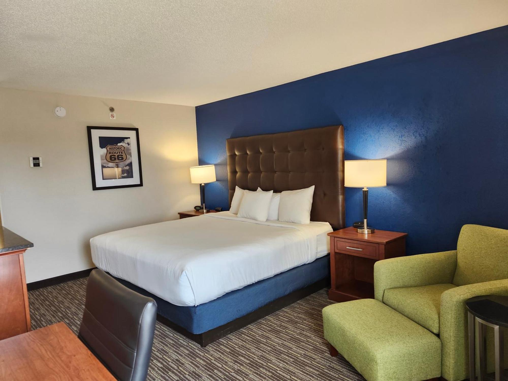 Heritage Inn & Suites St Louis Fenton, Trademark By Wyndham Екстериор снимка